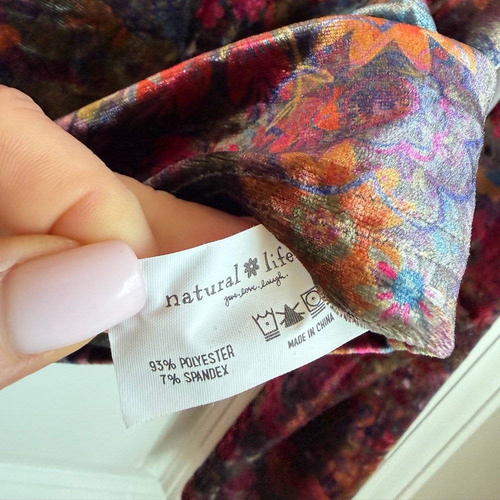 Natural Life Danielle Square Neck Velvet Top Dark Floral Garden Size Large - Picture 8 of 11